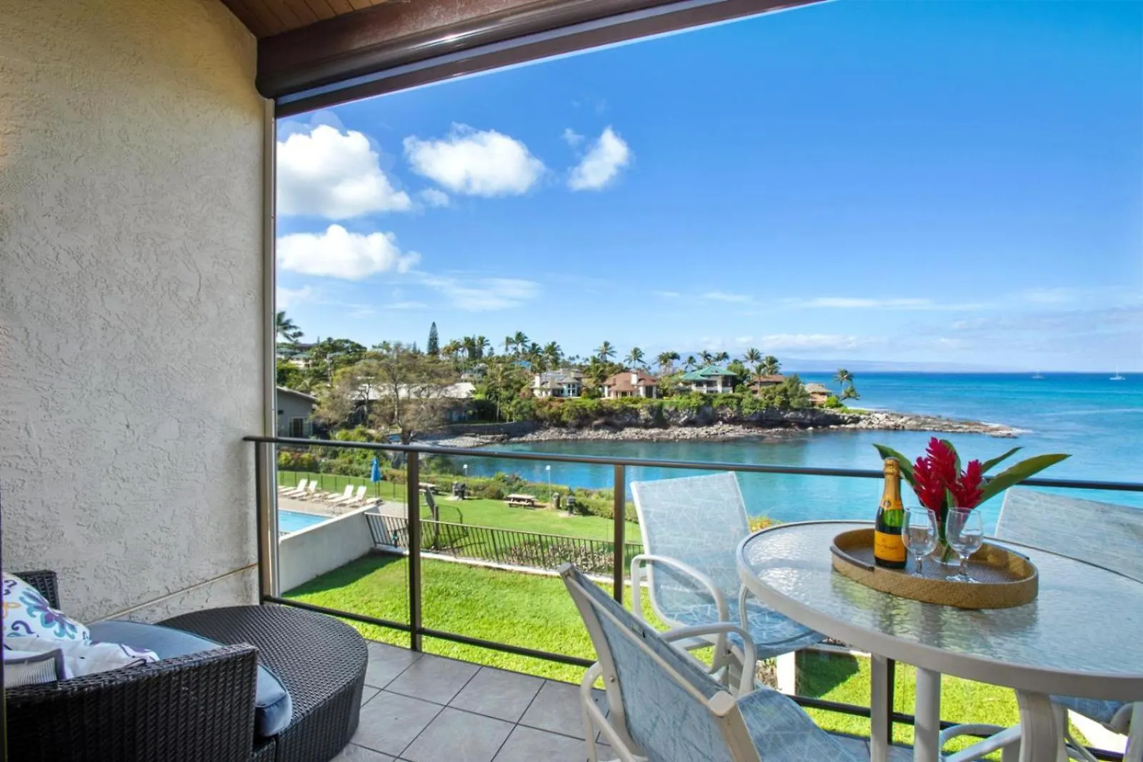 Kbm Resorts Free Car Napili Point Nap-C31 Ocean Front Spacious Beach Amenities Kapalua United States