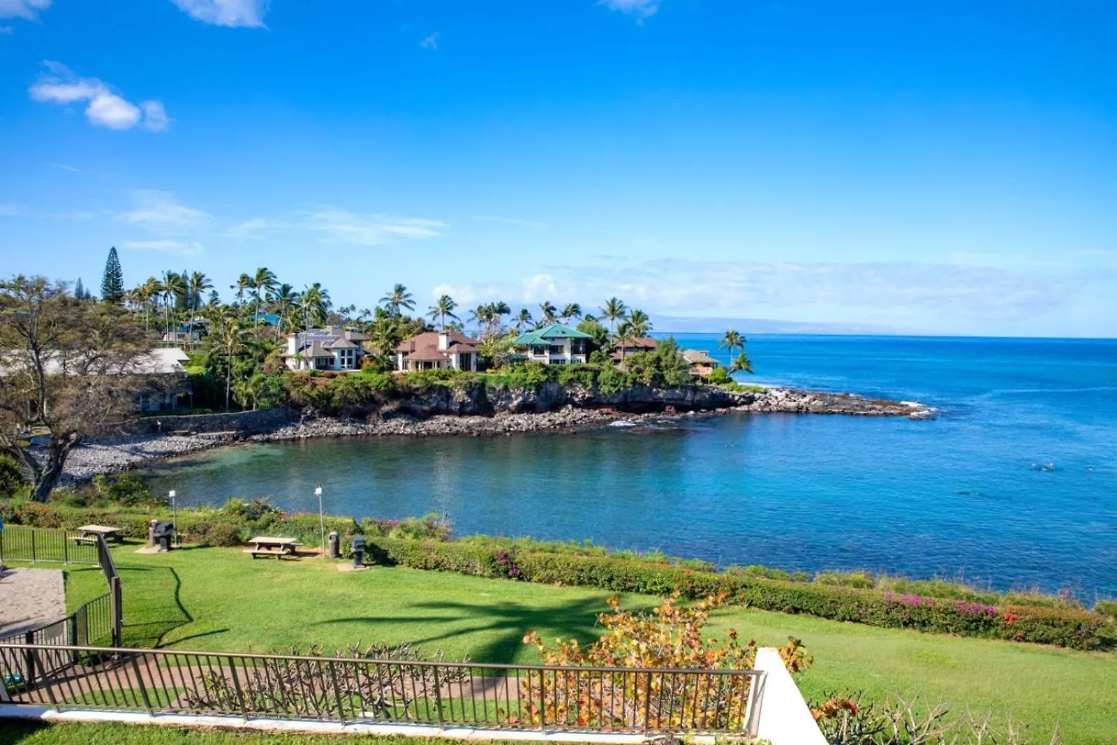 Apartment Kbm Resorts Free Car Napili Point Nap-C31 Ocean Front Spacious Beach Amenities Kapalua United States